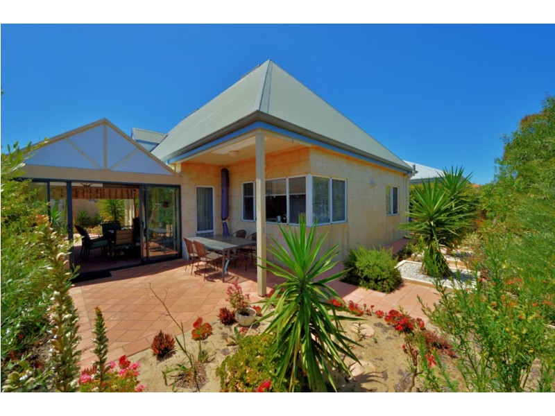 32 San Marco Quays, Halls Head WA 6210
