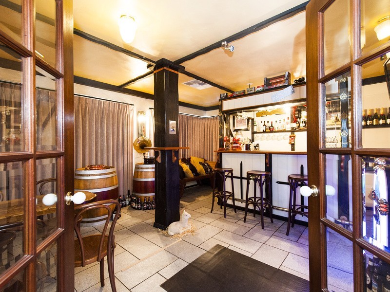 6 Carabeen Place, Halls Head WA 6210