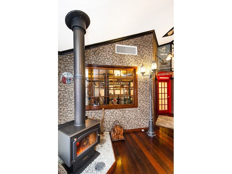 6 Carabeen Place, Halls Head WA 6210