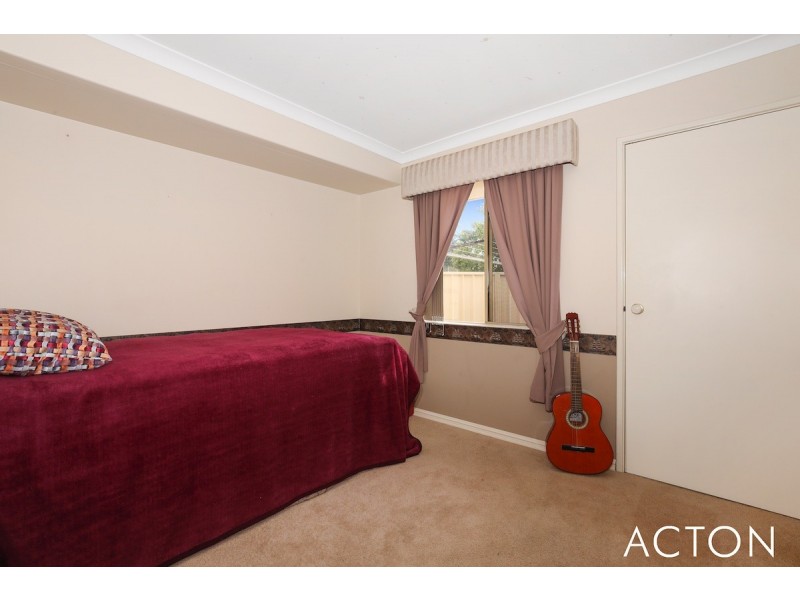 1/12 Kestrel Close, Halls Head WA 6210