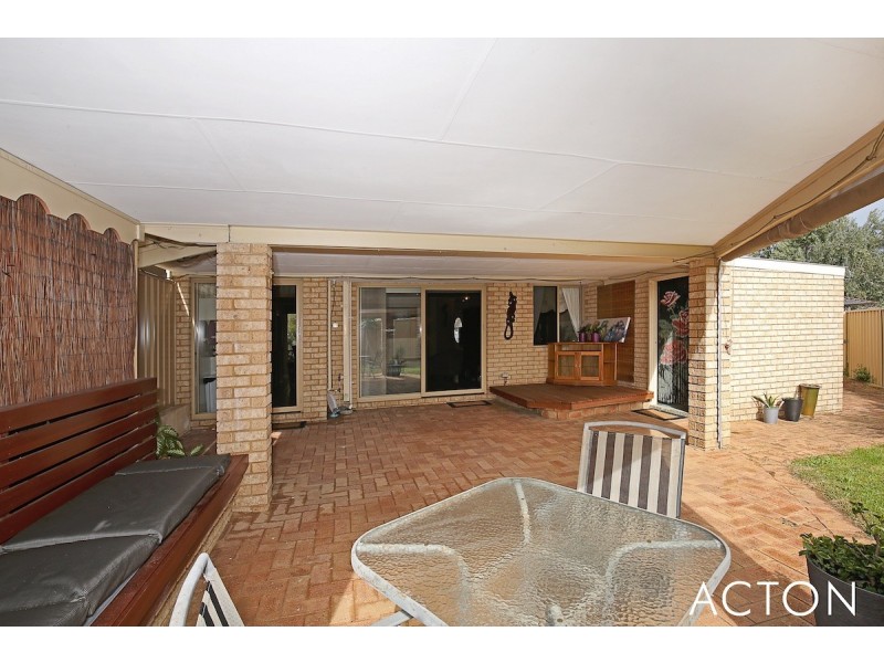 1/12 Kestrel Close, Halls Head WA 6210