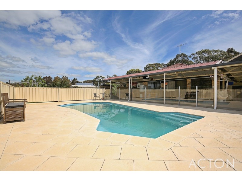 61 Eaglehawk Drive, Ravenswood WA 6208