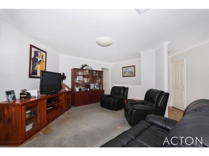 61 Eaglehawk Drive, Ravenswood WA 6208