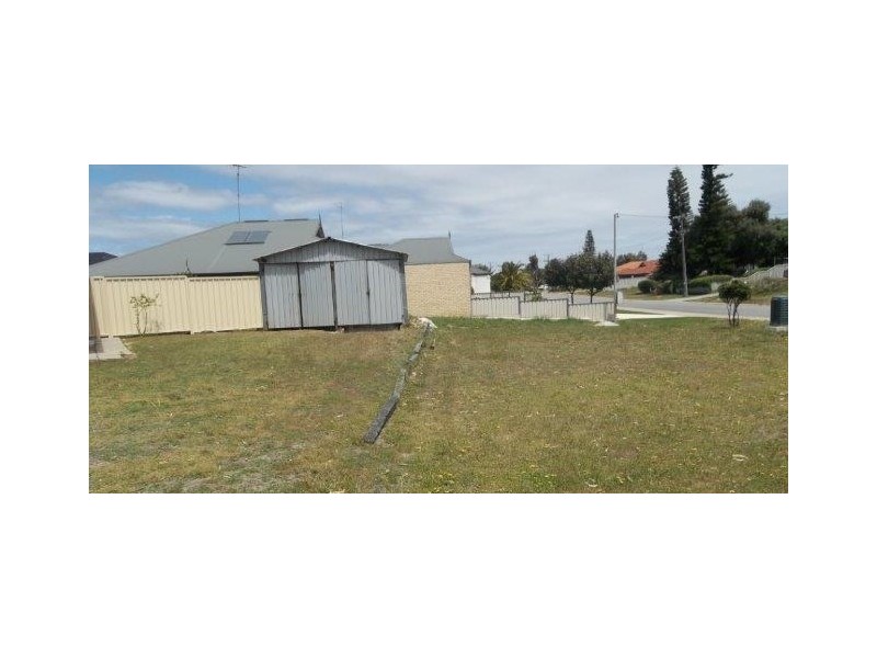 2 CHALLENGER ROAD, Madora Bay WA 6210