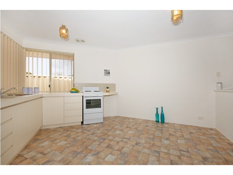 1/8 Socha Court, Greenfields WA 6210