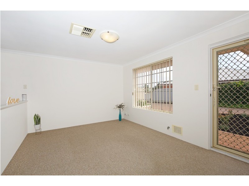 1/8 Socha Court, Greenfields WA 6210