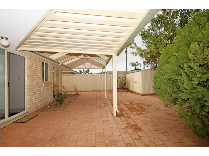 1/8 Socha Court, Greenfields WA 6210