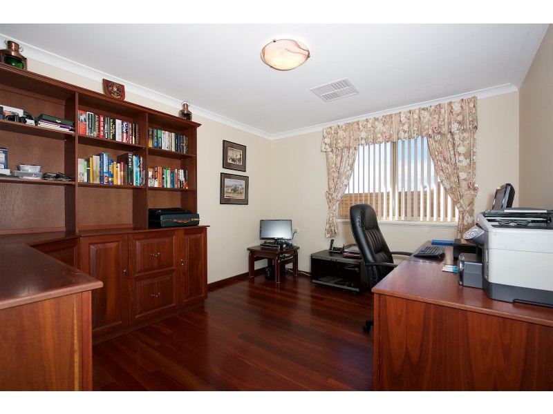 26 Wellya Crescent, South Yunderup WA 6208