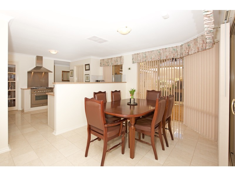 26 Wellya Crescent, South Yunderup WA 6208