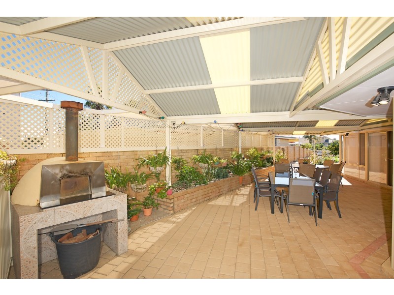 26 Wellya Crescent, South Yunderup WA 6208
