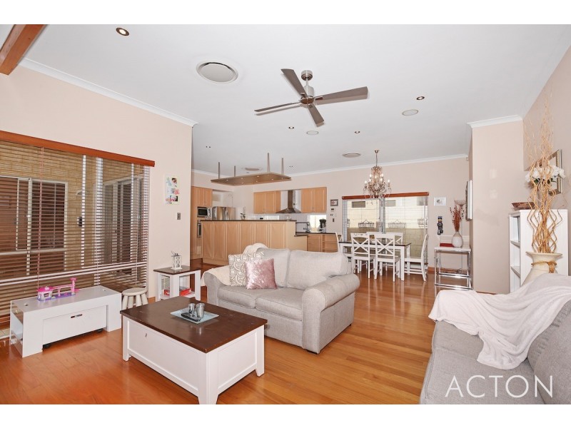 18 Isabellas Way, Erskine WA 6210