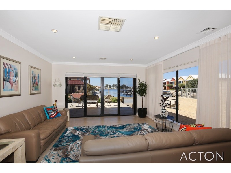 14 San Marco Quays, Halls Head WA 6210