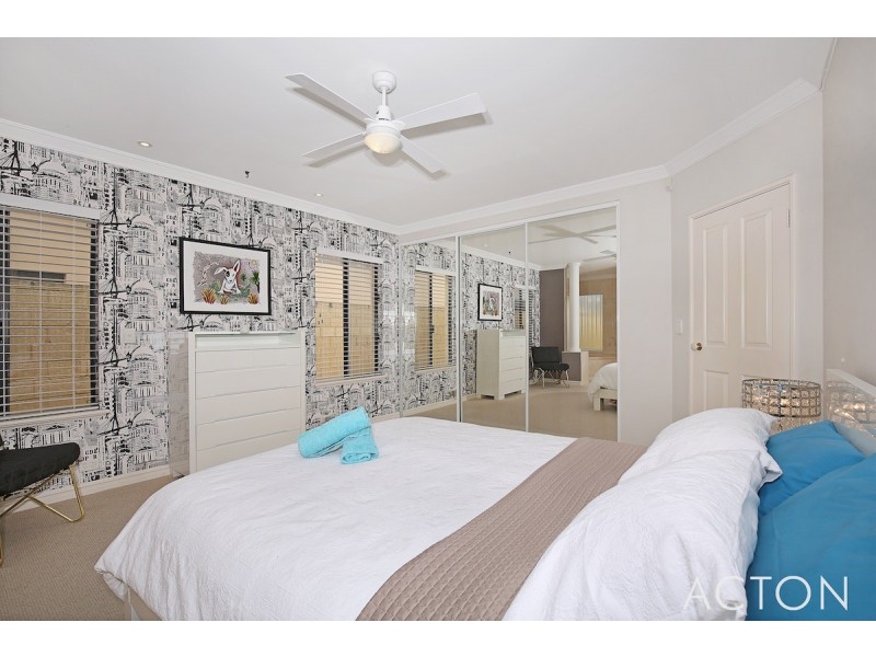 14 San Marco Quays, Halls Head WA 6210