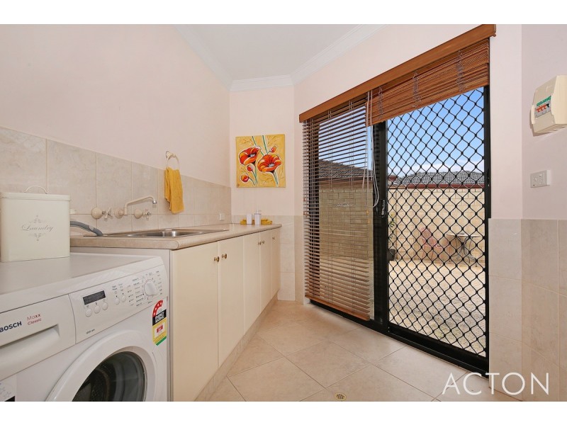 14 San Marco Quays, Halls Head WA 6210