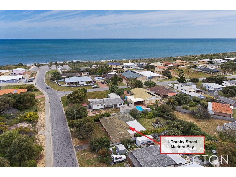 4 Tranby Street, Madora Bay WA 6210
