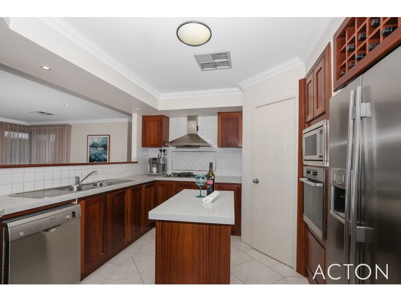 60 Hickman Road, Silver Sands WA 6210