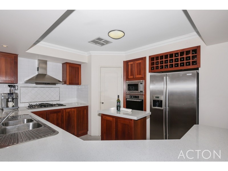 60 Hickman Road, Silver Sands WA 6210