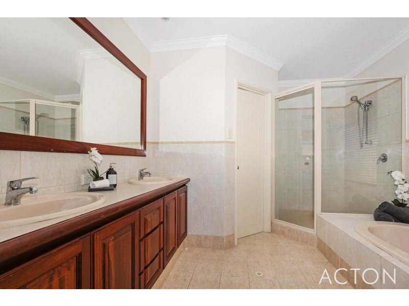 60 Hickman Road, Silver Sands WA 6210