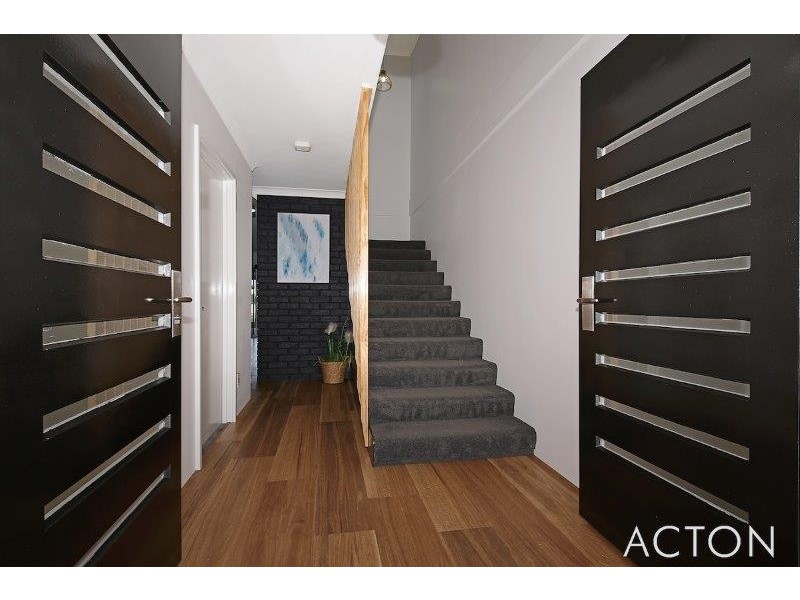 14 Ashburton Court, Dudley Park WA 6210