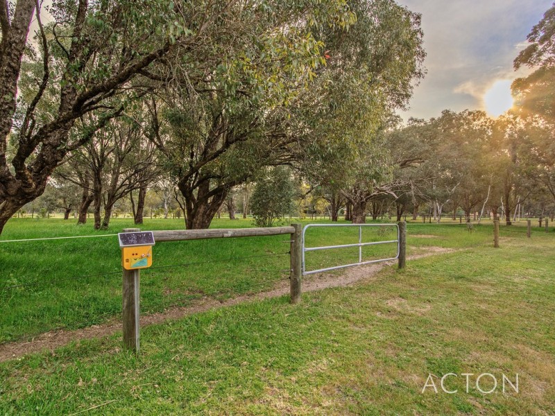 149 Wungong South Road, Darling Downs WA 6122