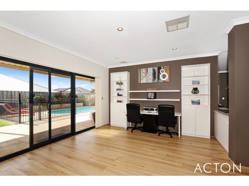 58 Quandong Parkway, Halls Head WA 6210