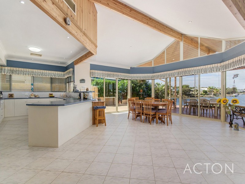 26 Sun Land Avenue, South Yunderup WA 6208