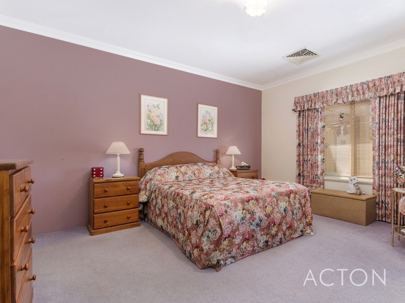 26 Sun Land Avenue, South Yunderup WA 6208