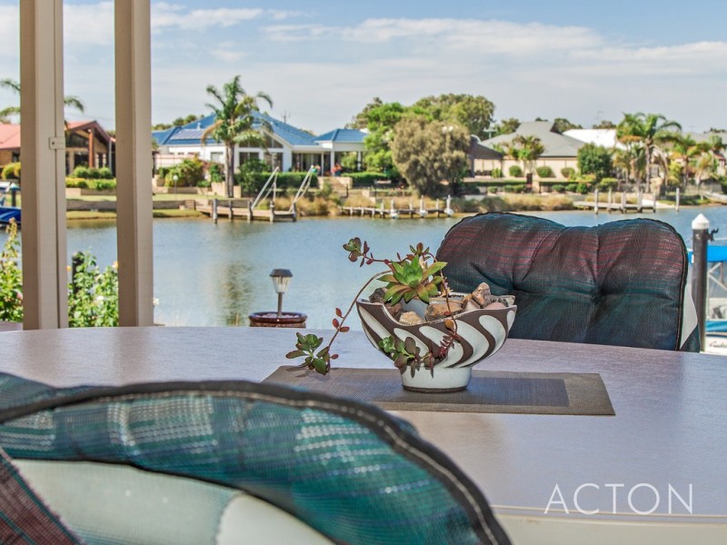 26 Sun Land Avenue, South Yunderup WA 6208