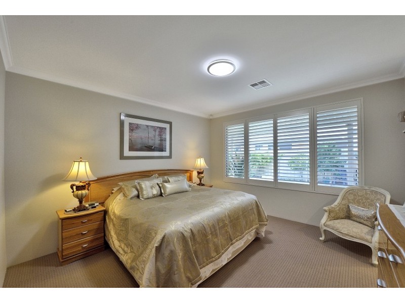 7 Azelia Approach, Madora Bay WA 6210