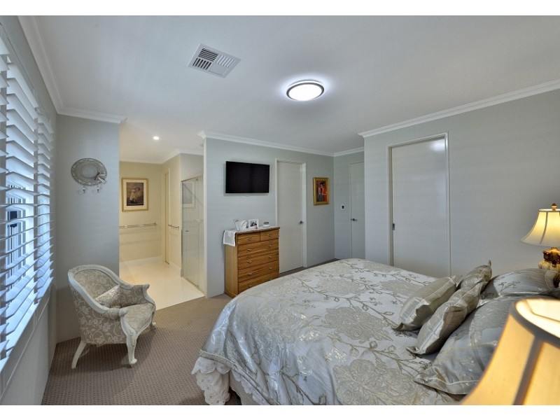 7 Azelia Approach, Madora Bay WA 6210