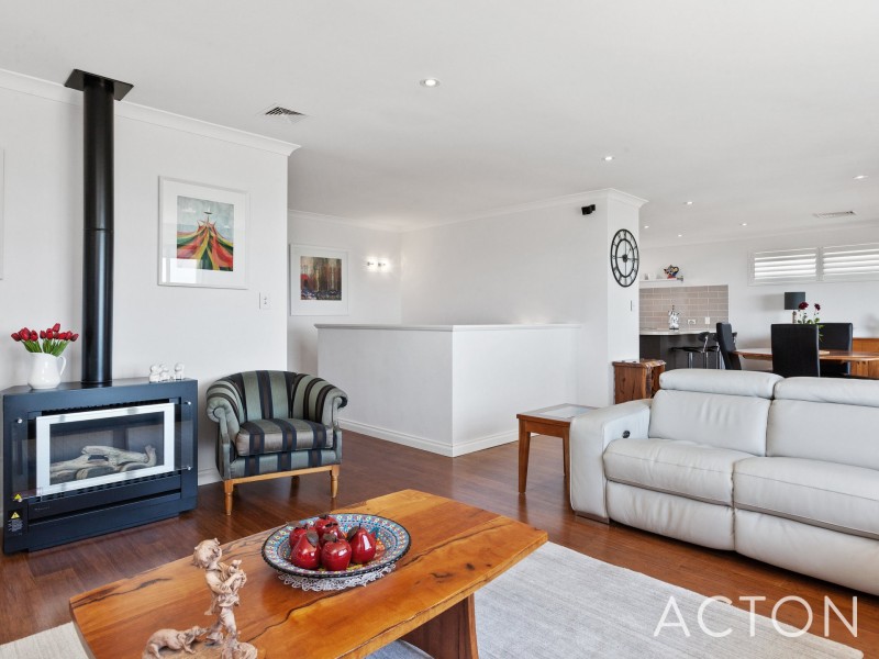 100 Boardwalk Boulevard, Halls Head WA 6210
