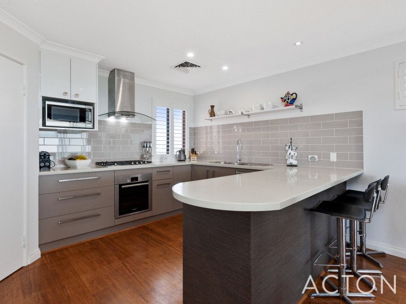 100 Boardwalk Boulevard, Halls Head WA 6210