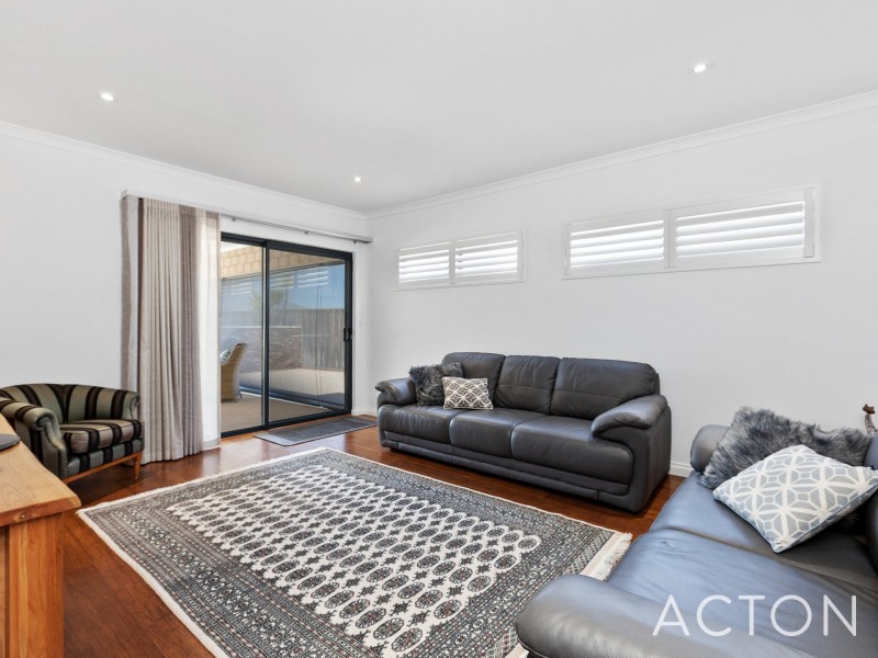 100 Boardwalk Boulevard, Halls Head WA 6210