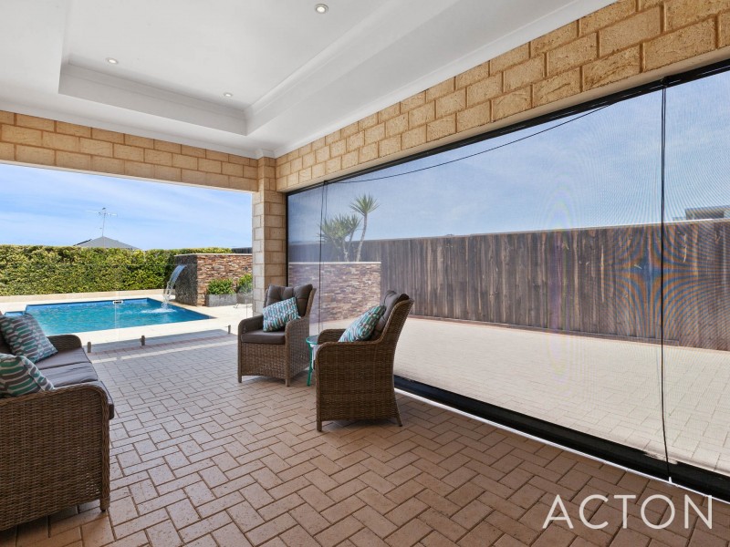 100 Boardwalk Boulevard, Halls Head WA 6210