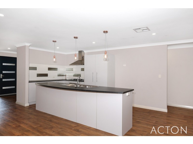 36 Jolly Rambler Boulevard, Ravenswood WA 6208