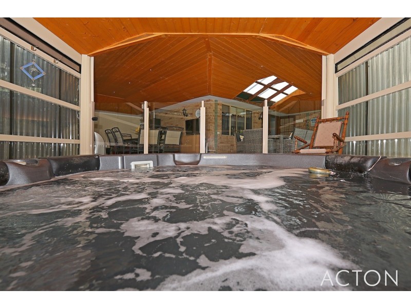 14 Victoria Circle, Greenfields WA 6210