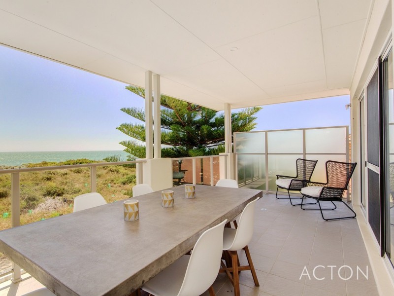 4 Coral Court, Halls Head WA 6210