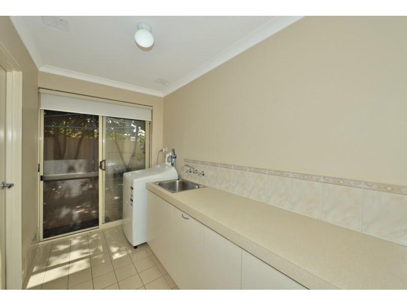 37 Silverton Crescent, Erskine WA 6210