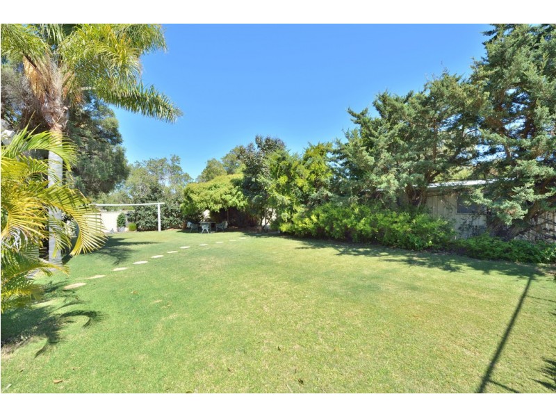 37 Silverton Crescent, Erskine WA 6210