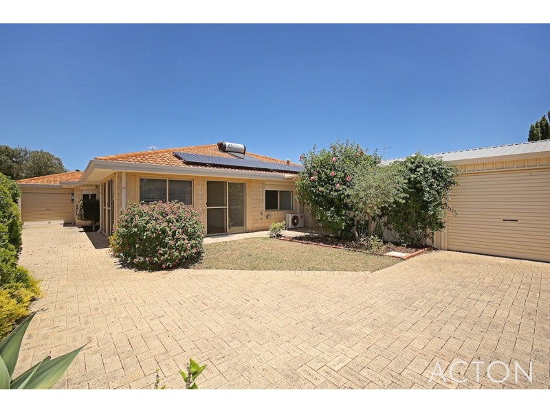 28 Paradise Circuit, Halls Head WA 6210
