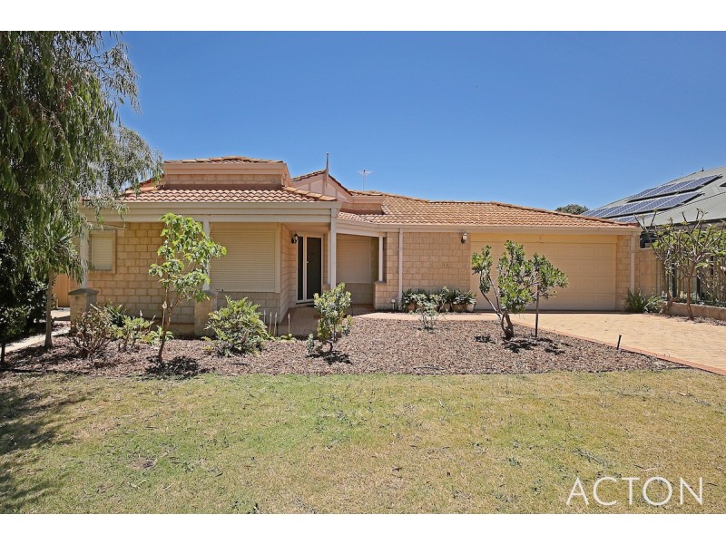 28 Paradise Circuit, Halls Head WA 6210