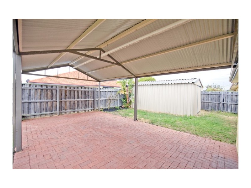 10 Binda Way, Halls Head WA 6210
