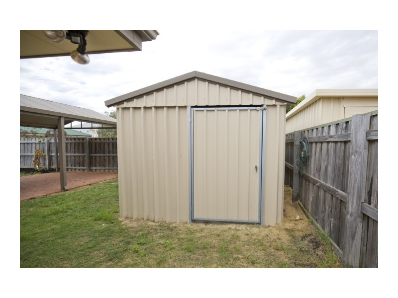 10 Binda Way, Halls Head WA 6210