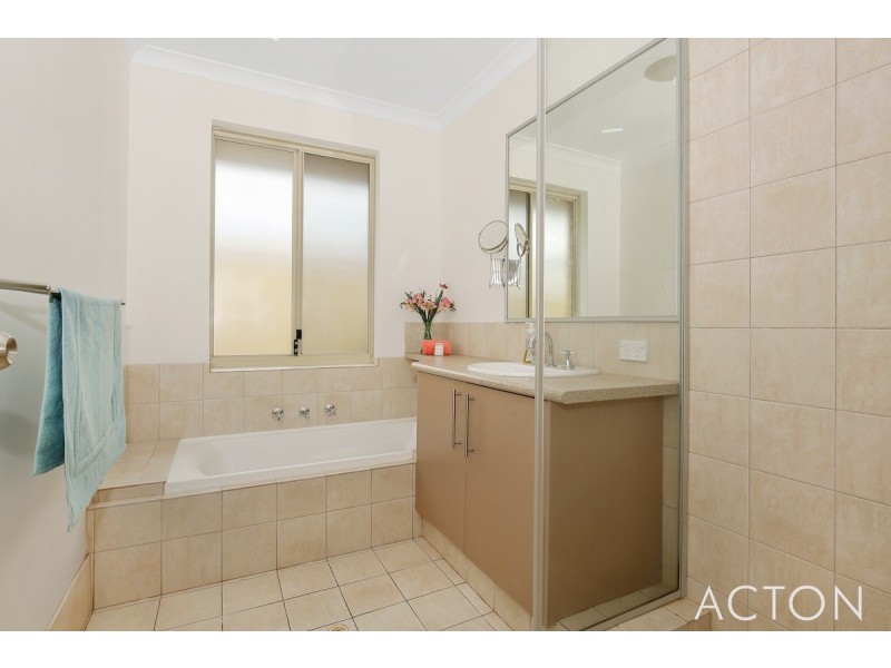 34 Cawana Parkway, Lakelands WA 6180