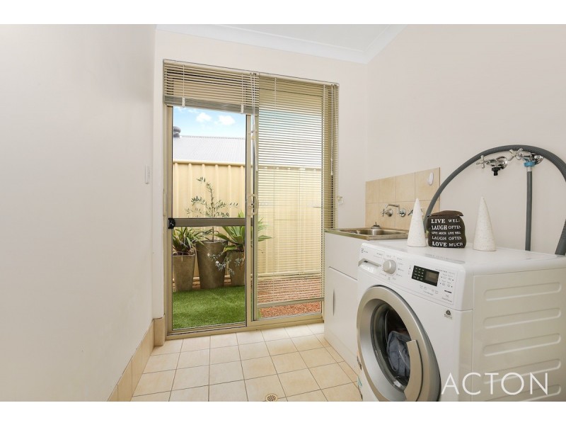 34 Cawana Parkway, Lakelands WA 6180