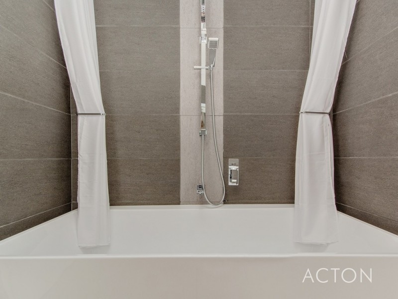 11 Lacebark Court, Halls Head WA 6210