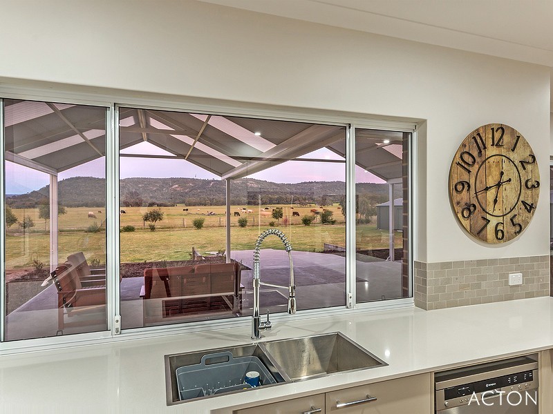 96 Rangeview Loop, Serpentine WA 6125