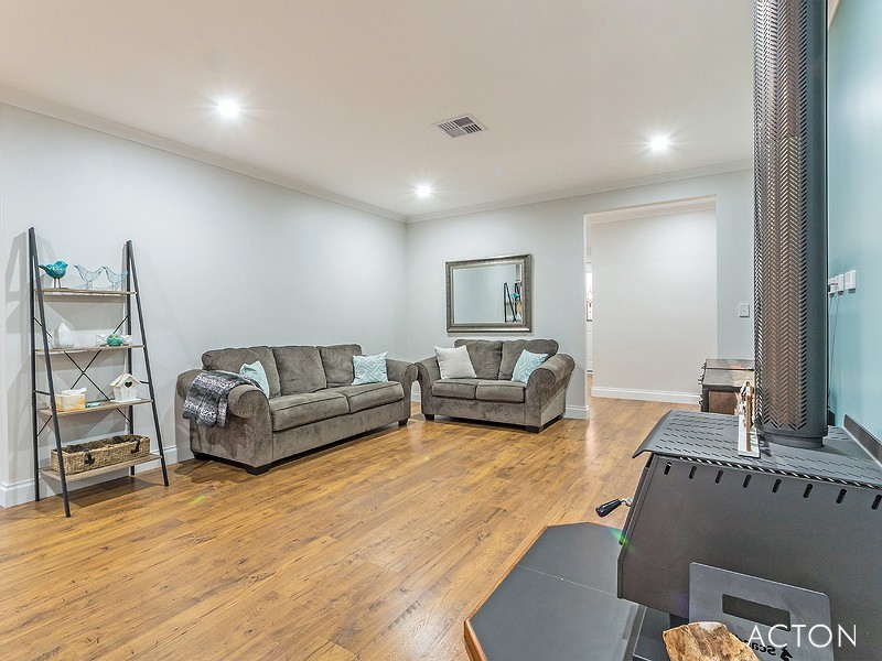 96 Rangeview Loop, Serpentine WA 6125
