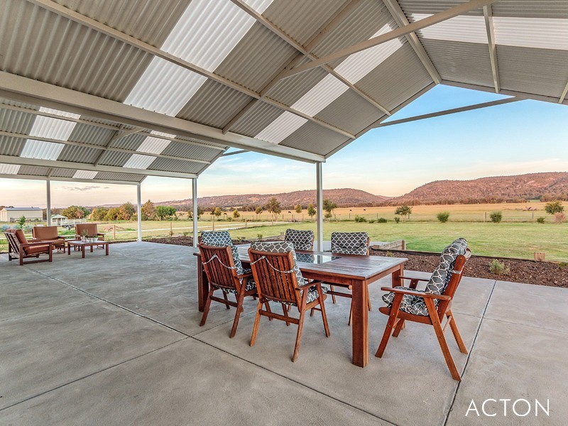 96 Rangeview Loop, Serpentine WA 6125