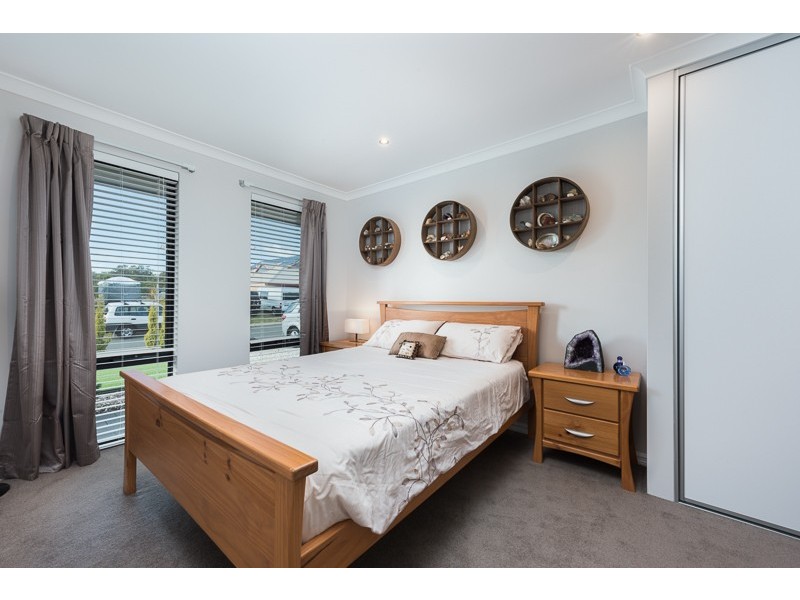 7 Lakeway Retreat, Dawesville WA 6211